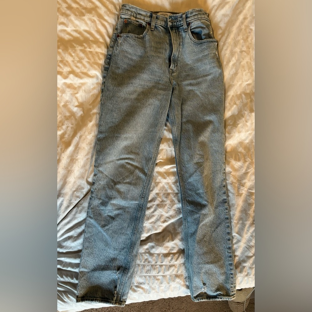 Abercrombie 90s straight ultra high rise